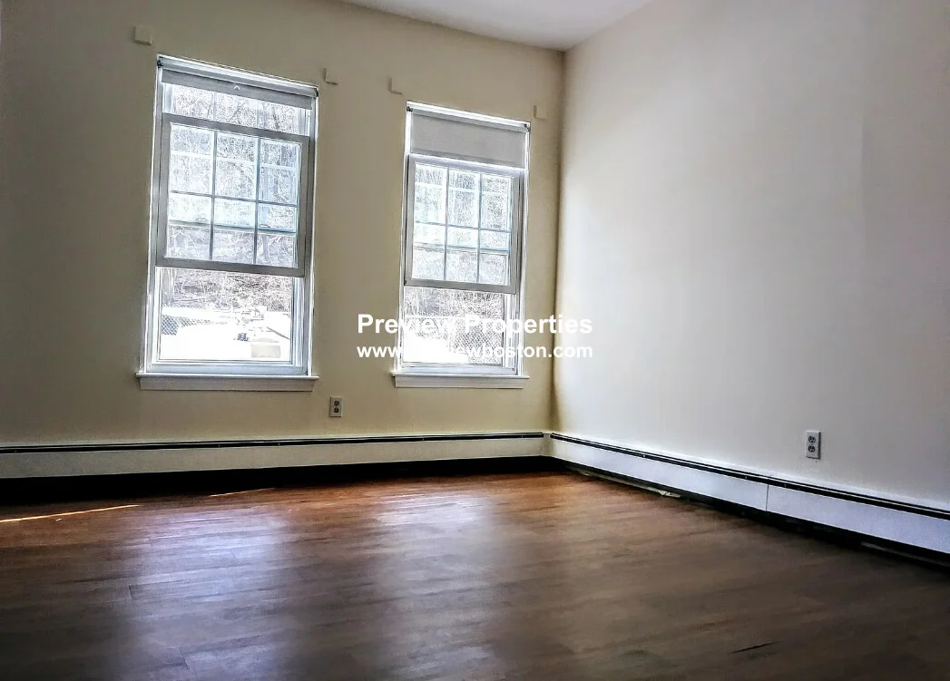 1 bed, 1 bath apartment for rent at 54 South Huntington Ave Unit 2P, Jamaica Plain — photo 4 of 4