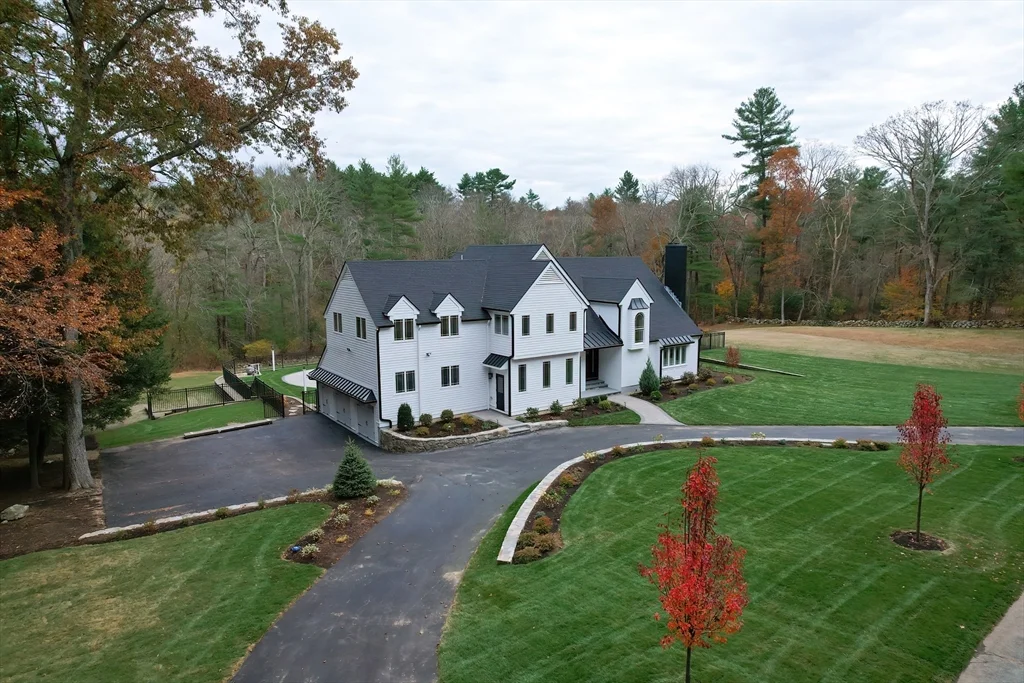 4 bed, 2 bath apartment for rent at 54 Spywood Rd, Sherborn — photo 1 of 41