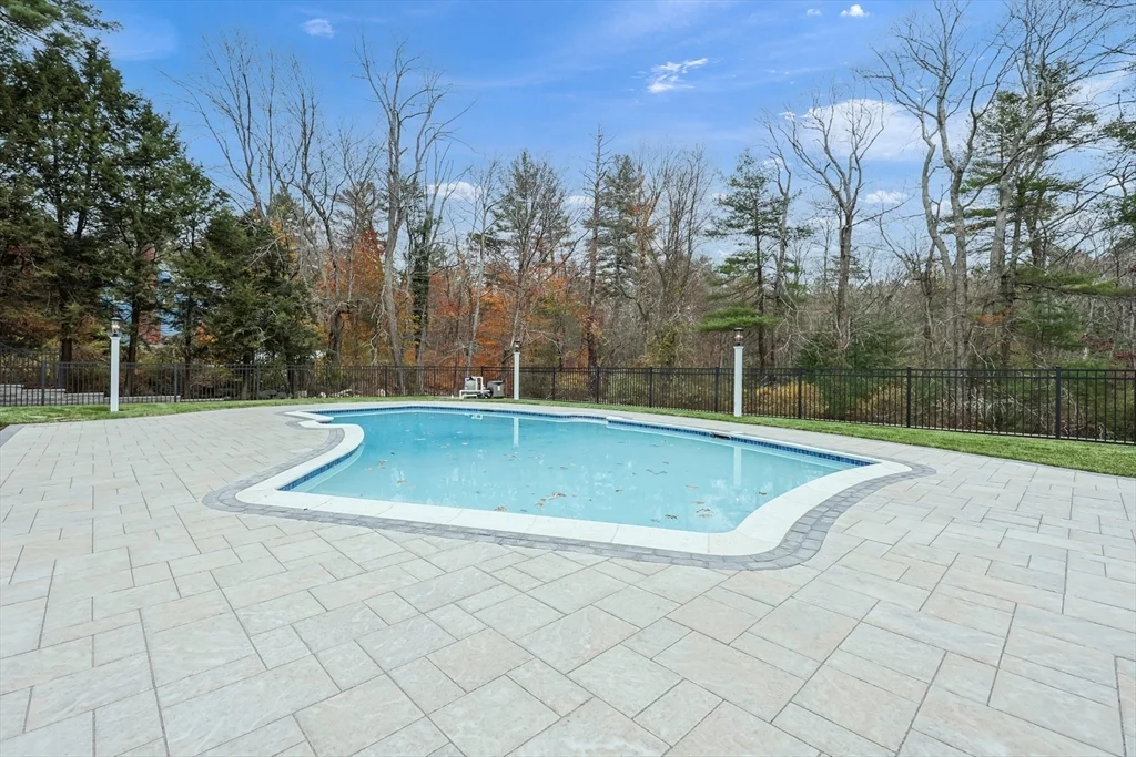 4 bed, 2 bath apartment for rent at 54 Spywood Rd, Sherborn — photo 40 of 41