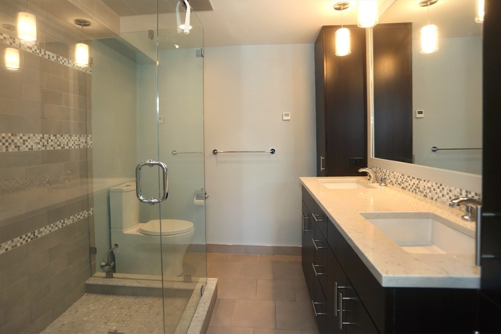 3 bed, 2 bath apartment for rent at 54 State Unit 3, Newburyport — photo 18 of 32