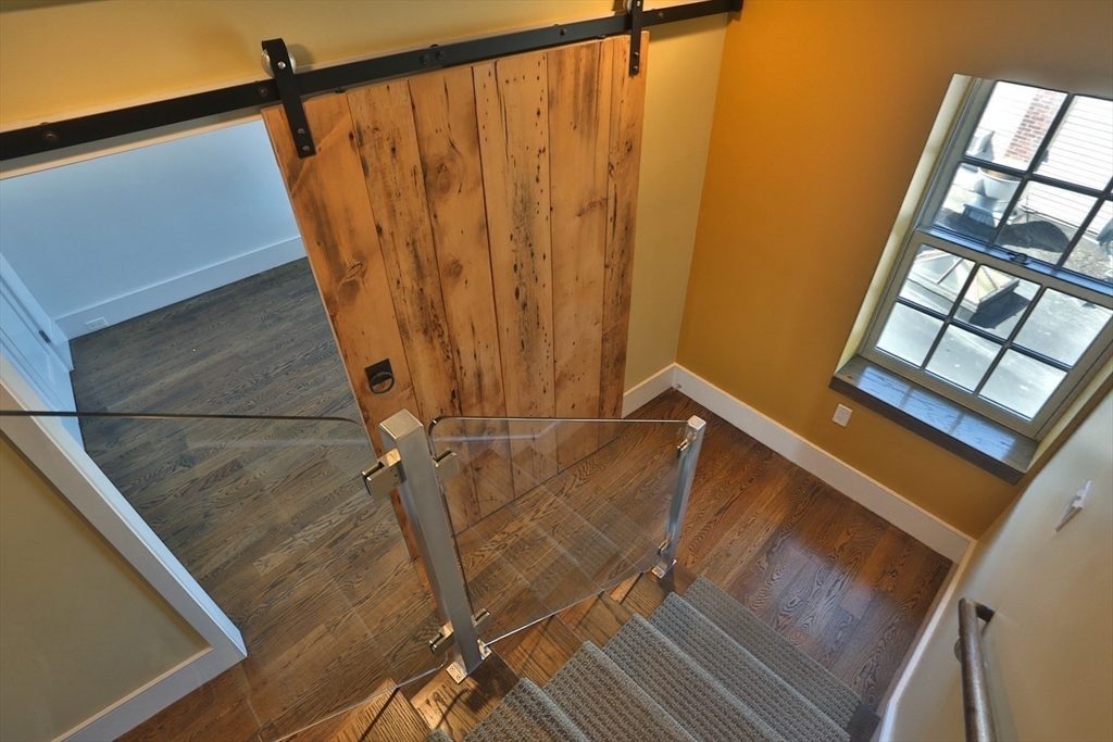 3 bed, 2 bath apartment for rent at 54 State Unit 3, Newburyport — photo 11 of 32