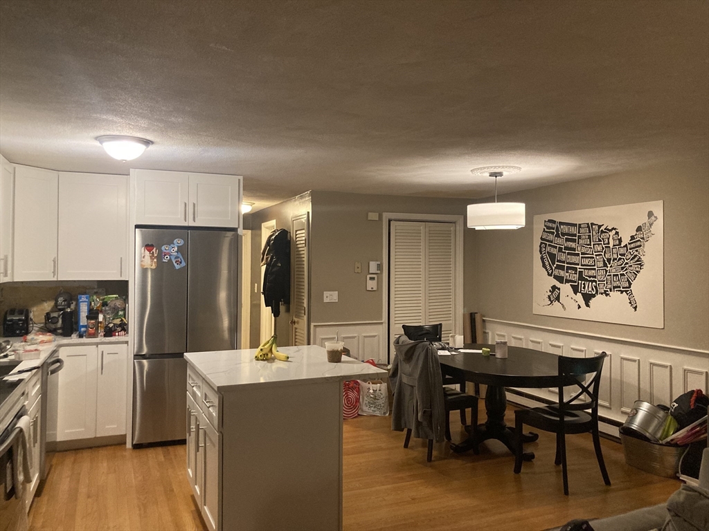 1 bed, 1 bath apartment for rent at 54 Temple Unit 1, Beacon Hill — photo 4 of 10