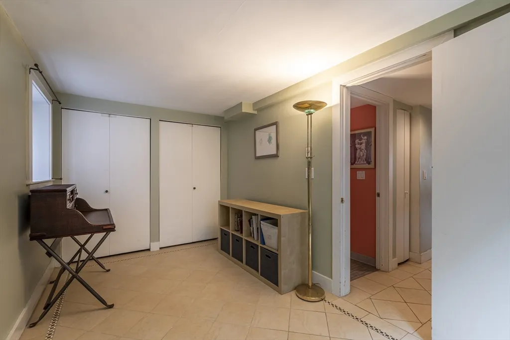3 bed, 3 bath apartment for rent at 54 Trowbridge St Unit G, Mid-Cambridge — photo 36 of 38