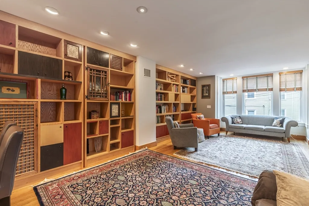 3 bed, 3 bath apartment for rent at 54 Trowbridge St Unit G, Mid-Cambridge — photo 1 of 38