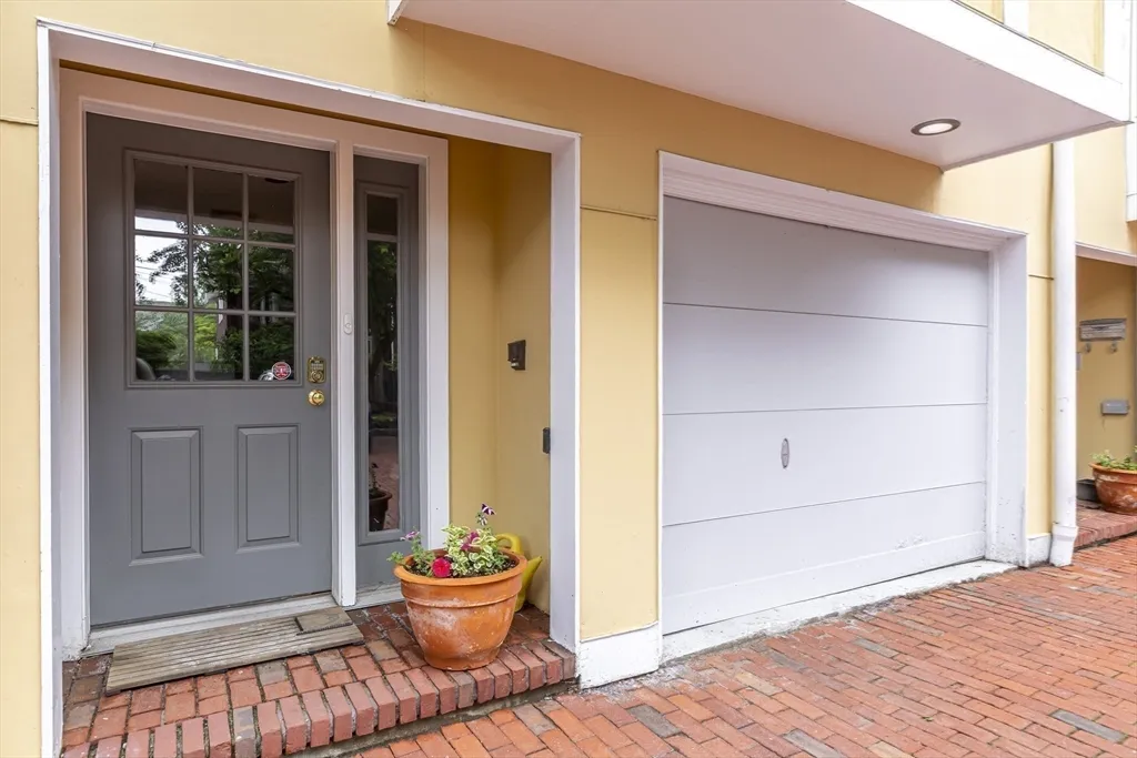3 bed, 3 bath apartment for rent at 54 Trowbridge St Unit G, Mid-Cambridge — photo 22 of 38