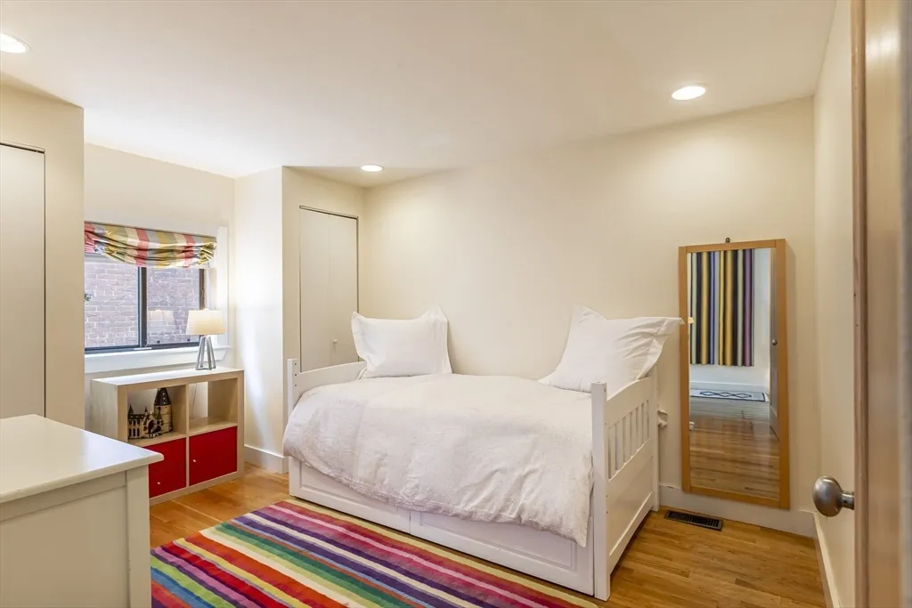 3 bed, 3 bath apartment for rent at 54 Trowbridge St Unit G, Mid-Cambridge — photo 30 of 38