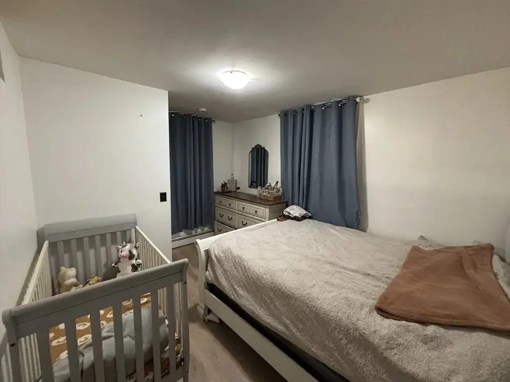 1 bed, 1 bath apartment for rent at 54 Tudor Unit 101, Lynn — photo 3 of 4