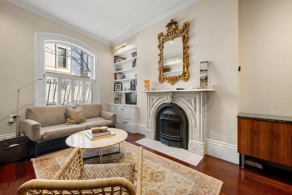 4 bed, 3 bath apartment for rent at 54 Union Park, South End — photo 5 of 35