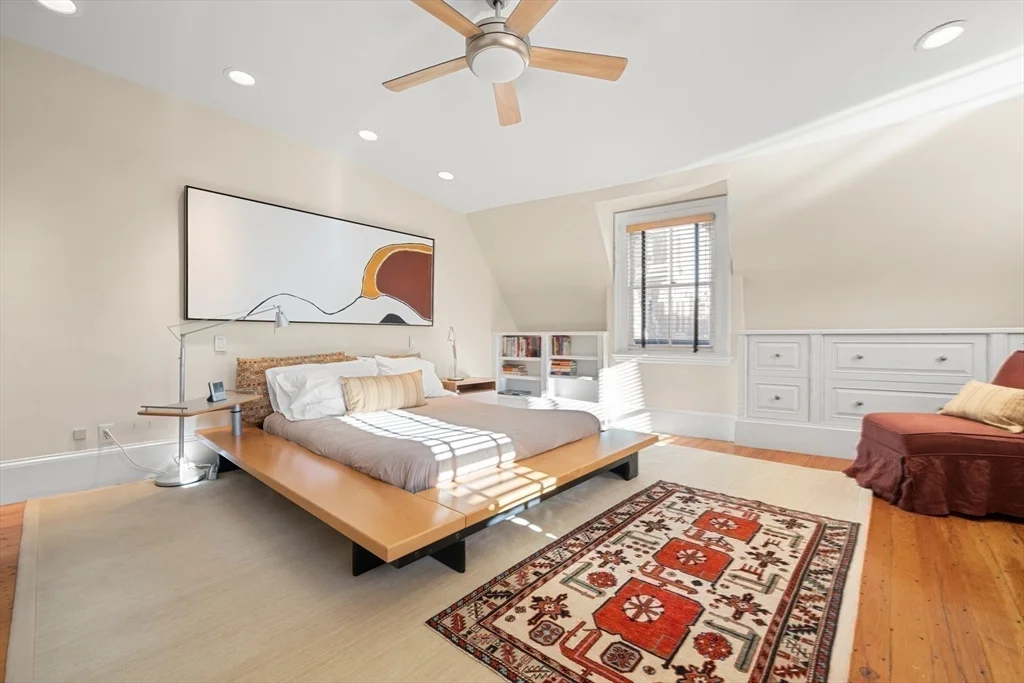4 bed, 3 bath apartment for rent at 54 Union Park, South End — photo 22 of 35