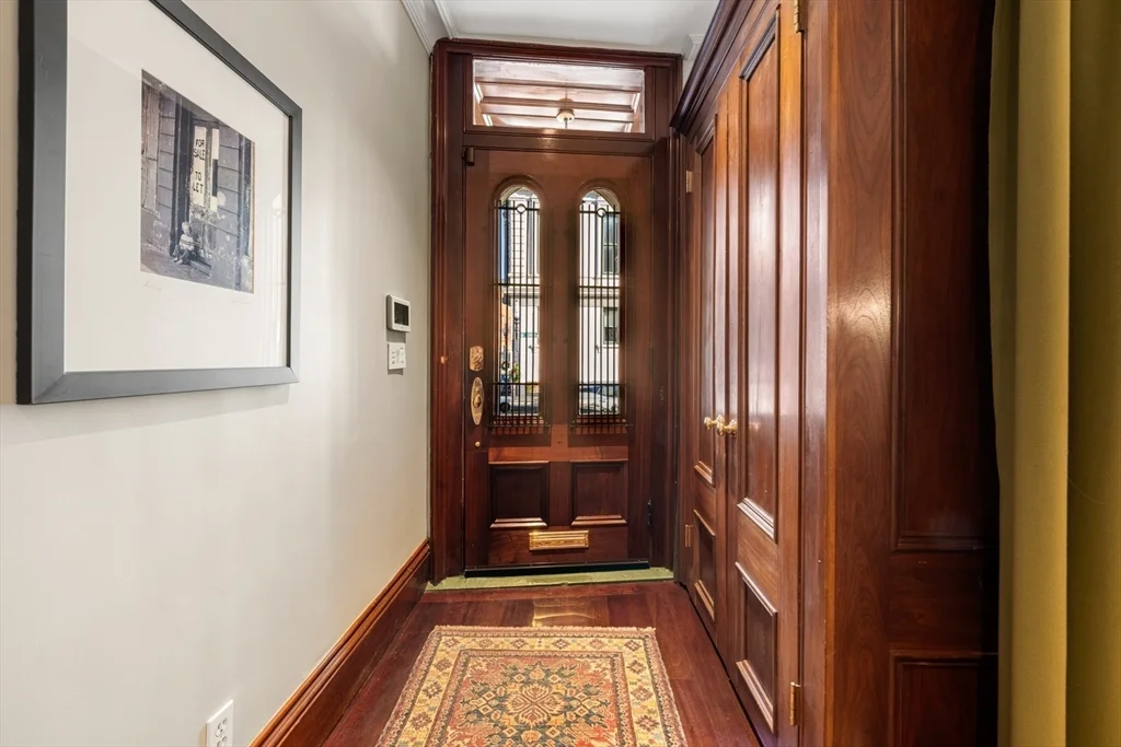 4 bed, 3 bath apartment for rent at 54 Union Park, South End — photo 2 of 35