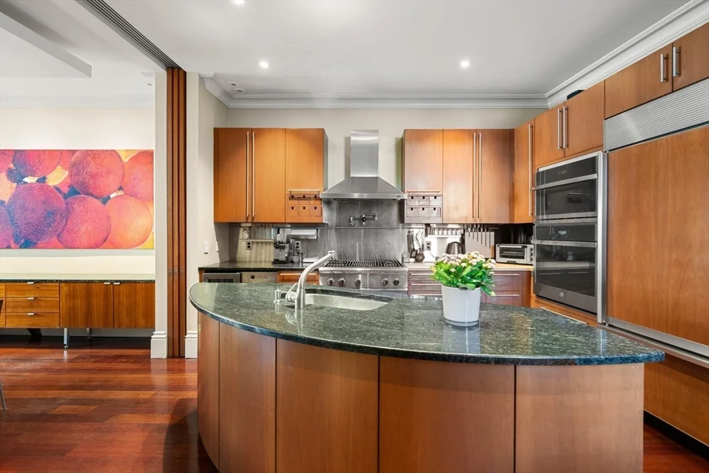 4 bed, 3 bath apartment for rent at 54 Union Park, South End — photo 9 of 35