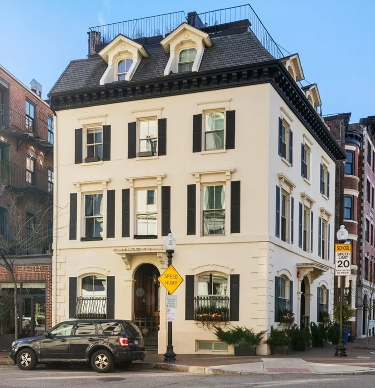 4 bed, 3 bath apartment for rent at 54 Union Park, South End — photo 31 of 35