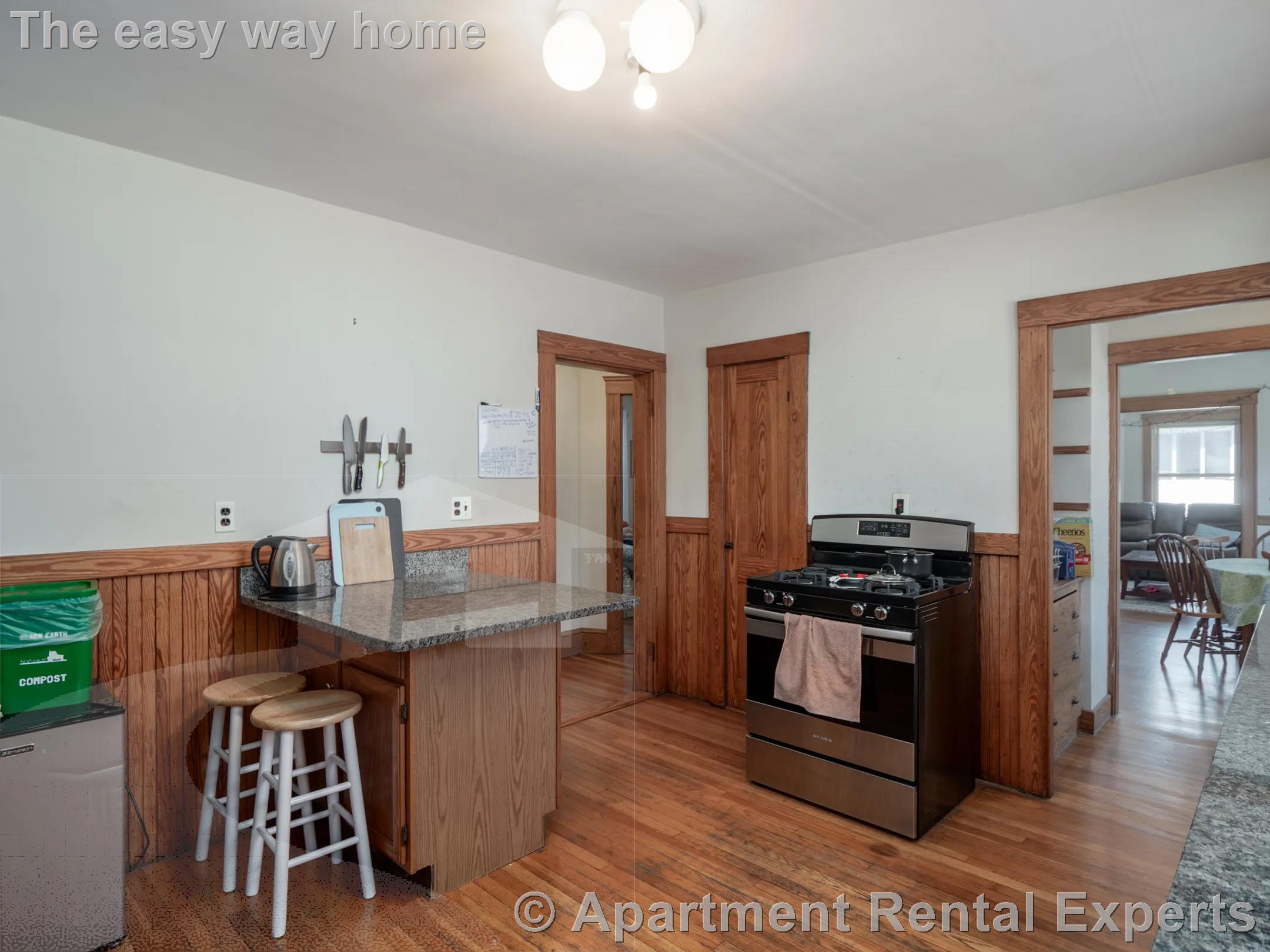 3 bed, 1 bath apartment for rent at 54 Upland Rd, Tufts — photo 2 of 22