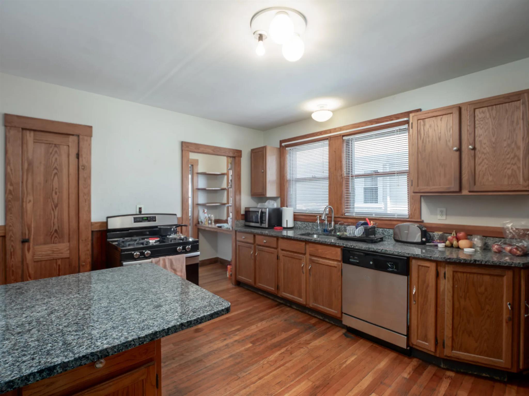 3 bed, 1 bath apartment for rent at 54 Upland Rd Unit 54, West Somerville