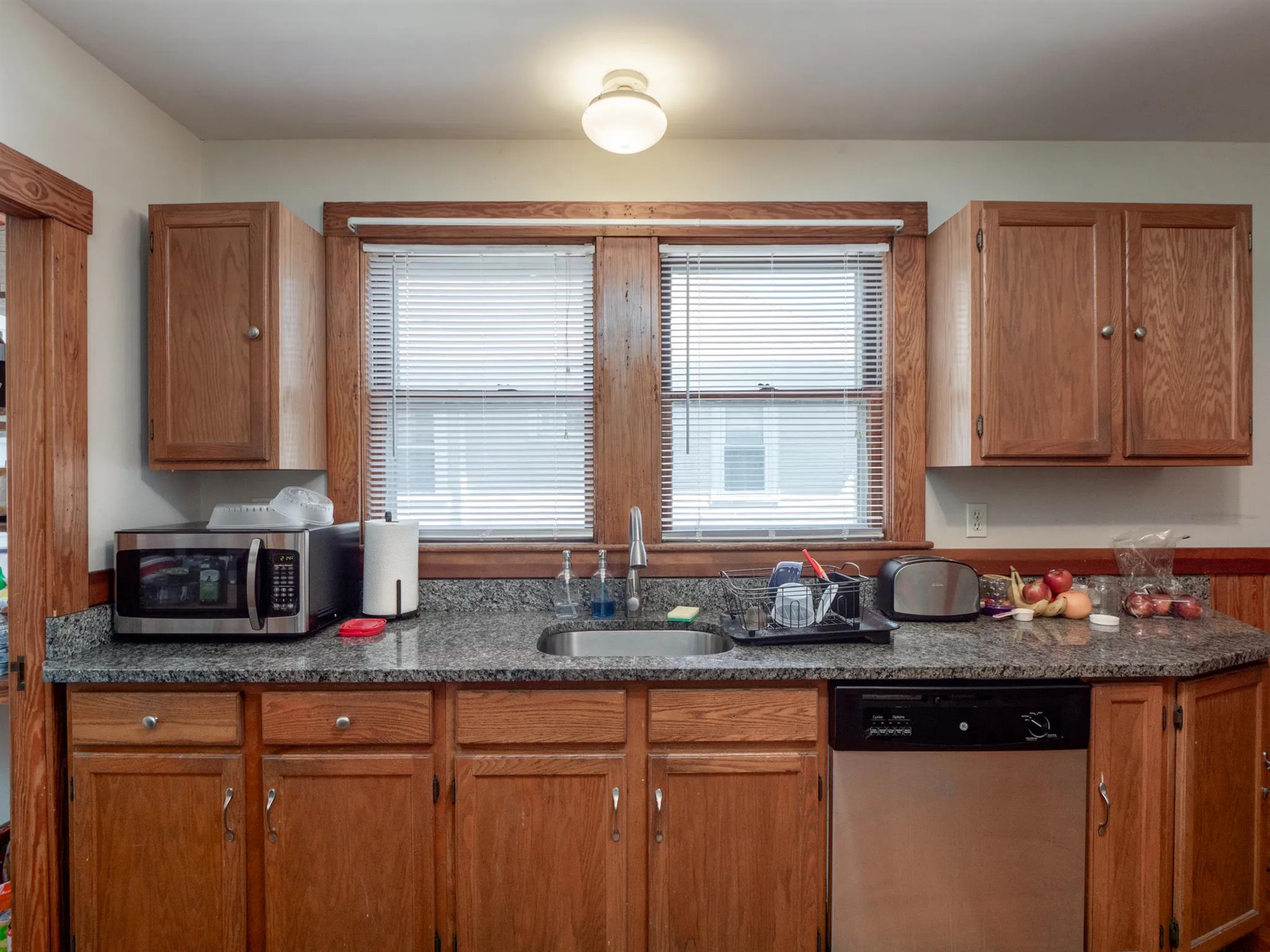 3 bed, 1 bath apartment for rent at 54 Upland Rd Unit 54, West Somerville — photo 3 of 23