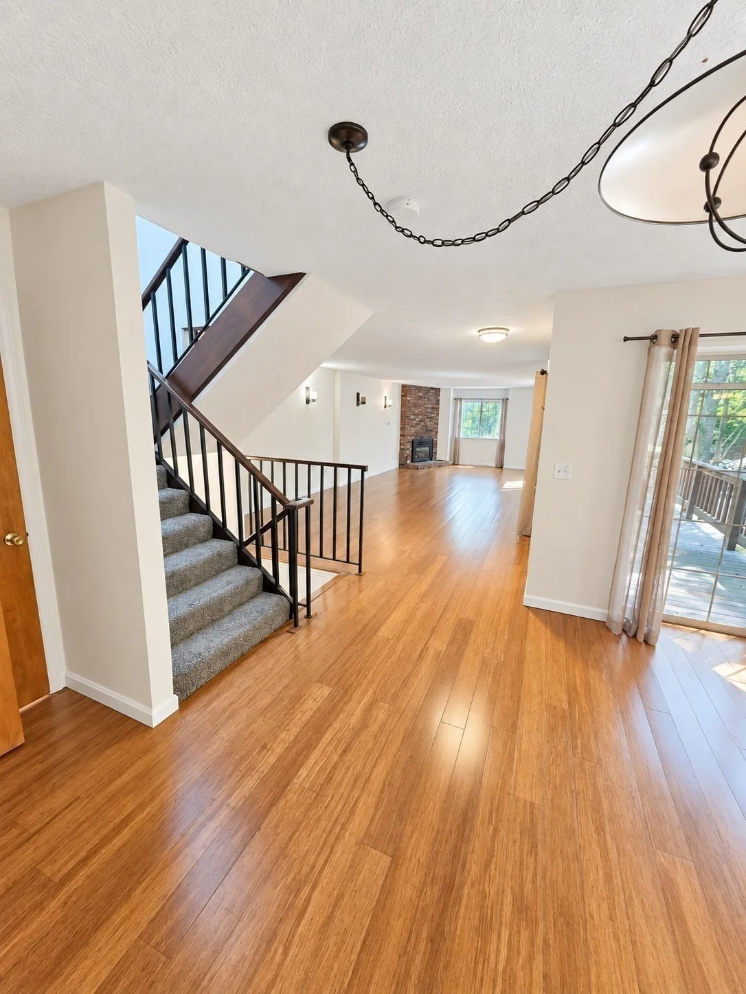2 bed, 2 bath apartment for rent at 54 Voyagers Ln Unit 54, Ashland — photo 6 of 23