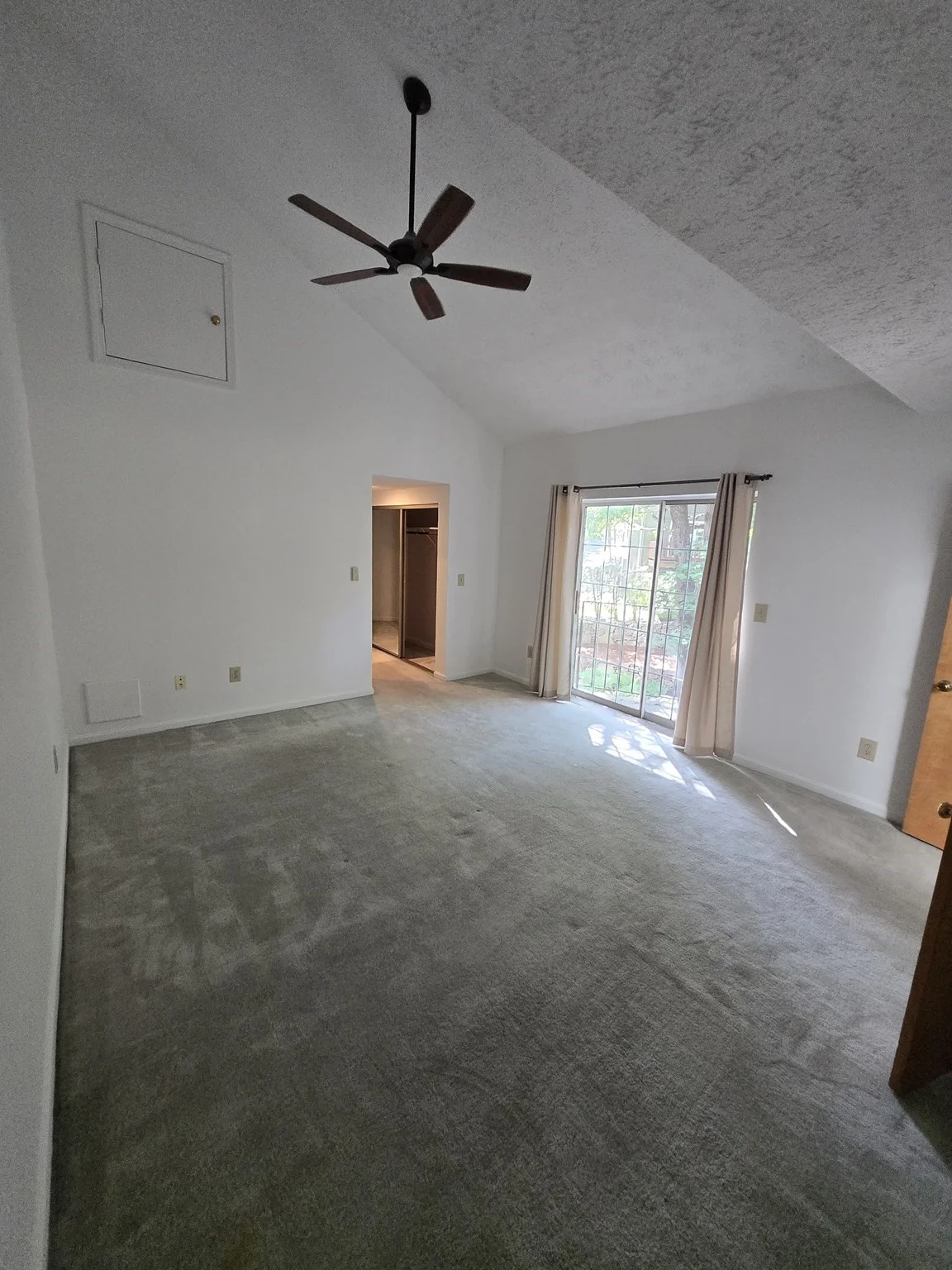 2 bed, 2 bath apartment for rent at 54 Voyagers Ln Unit 54, Ashland — photo 21 of 23