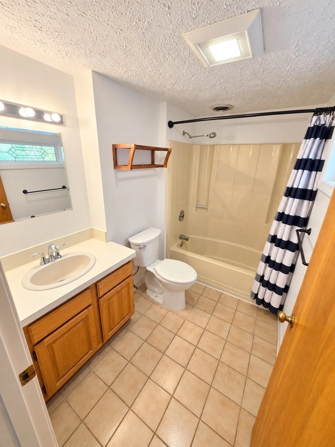 2 bed, 2 bath apartment for rent at 54 Voyagers Ln Unit 54, Ashland — photo 12 of 23