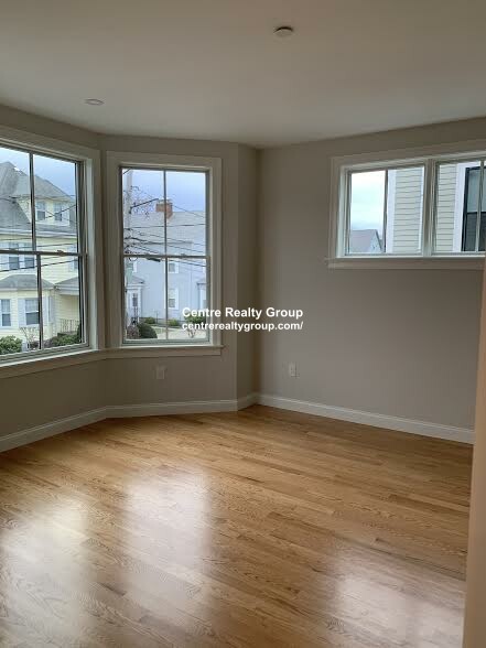 3 bed, 3 bath apartment for rent at 54 Waverly St Unit 2, Brighton — photo 6 of 15
