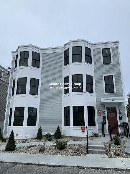 3 bed, 3 bath apartment for rent at 54 Waverly St Unit 2, Brighton