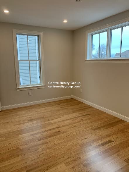3 bed, 3 bath apartment for rent at 54 Waverly St Unit 2, Brighton — photo 8 of 15