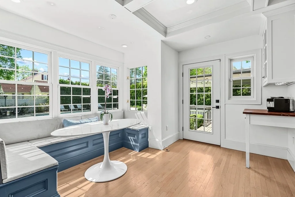6 bed, 3 bath apartment for rent at 54 Wedgemere Ave, Wedgemere — photo 16 of 42