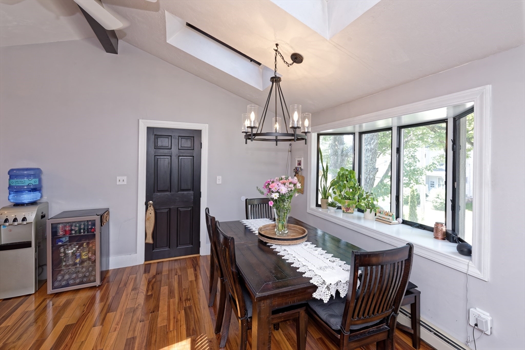 4 bed, 1 bath apartment for rent at 54 West Main Unit 2, Marlborough — photo 10 of 41
