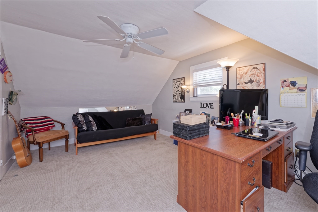 4 bed, 1 bath apartment for rent at 54 West Main Unit 2, Marlborough — photo 33 of 41