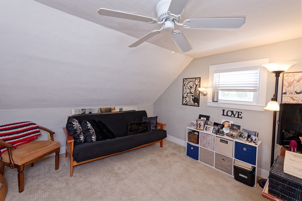 4 bed, 1 bath apartment for rent at 54 West Main Unit 2, Marlborough — photo 32 of 41