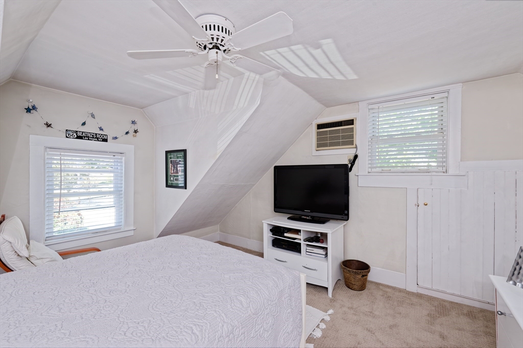 4 bed, 1 bath apartment for rent at 54 West Main Unit 2, Marlborough — photo 35 of 41