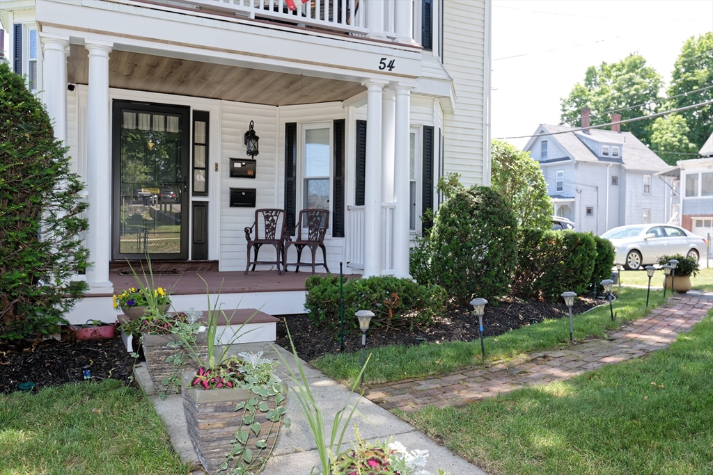4 bed, 1 bath apartment for rent at 54 West Main Unit 2, Marlborough — photo 3 of 41