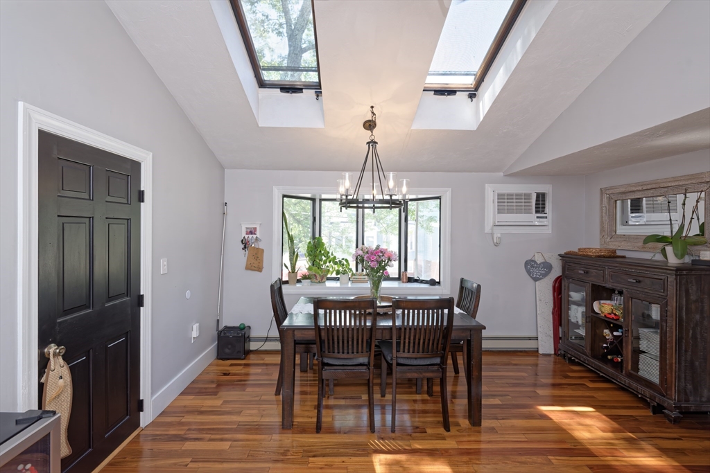 4 bed, 1 bath apartment for rent at 54 West Main Unit 2, Marlborough — photo 9 of 41