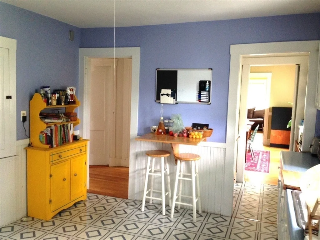 2 bed, 1 bath apartment for rent at 54 West St Unit 54, Medford — photo 4 of 11