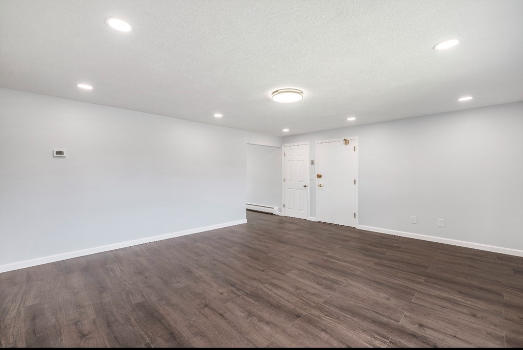 2 bed, 1 bath apartment for rent at 54 Will Dr Unit 87, Canton — photo 15 of 20