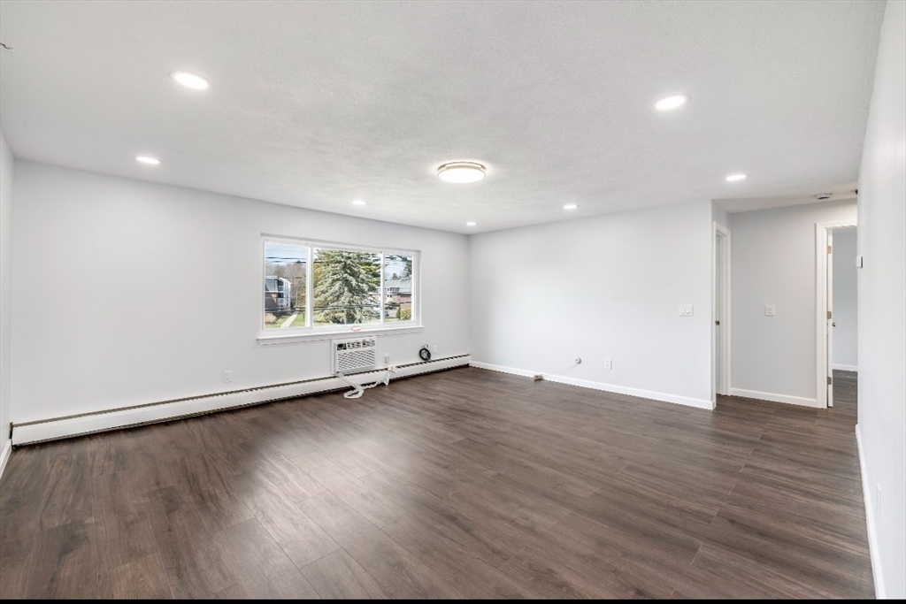 2 bed, 1 bath apartment for rent at 54 Will Dr Unit 87, Canton — photo 7 of 20
