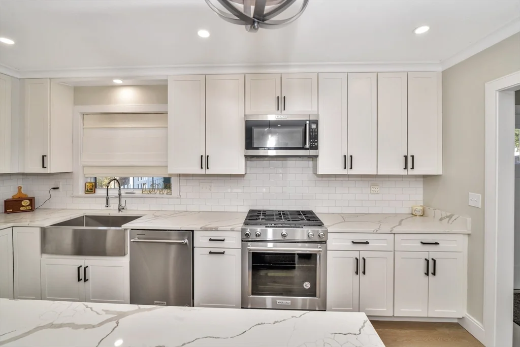 4 bed, 2 bath apartment for rent at 54 Williams Ave Unit A, Hyde Park — photo 23 of 29