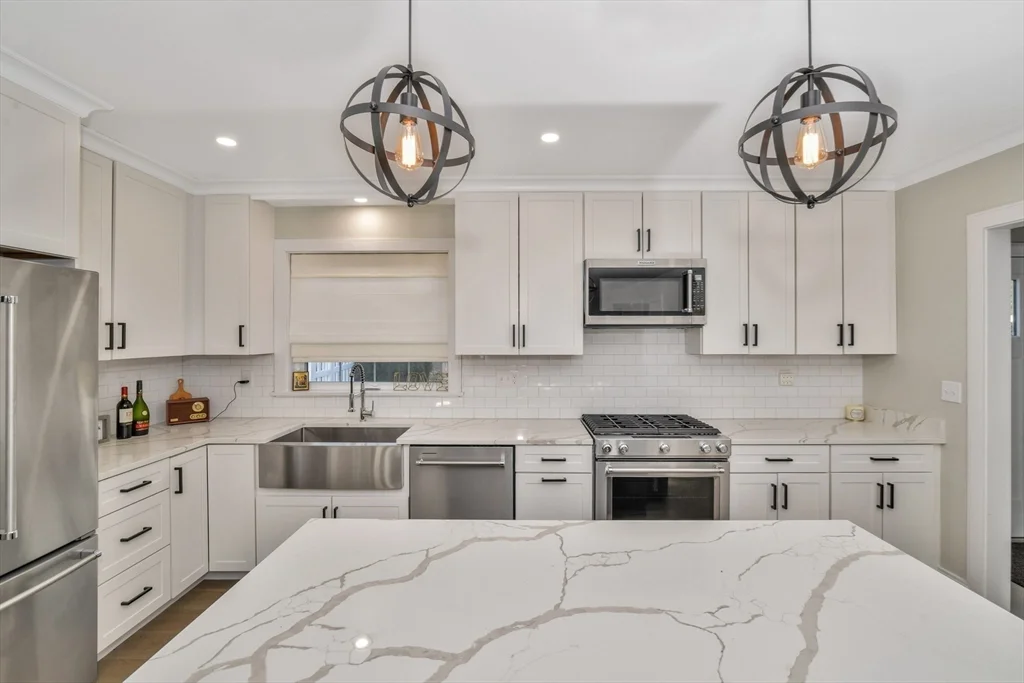 4 bed, 2 bath apartment for rent at 54 Williams Ave Unit A, Hyde Park — photo 24 of 29