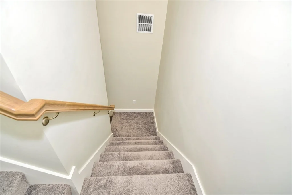 4 bed, 2 bath apartment for rent at 54 Williams Ave Unit A, Hyde Park — photo 7 of 29