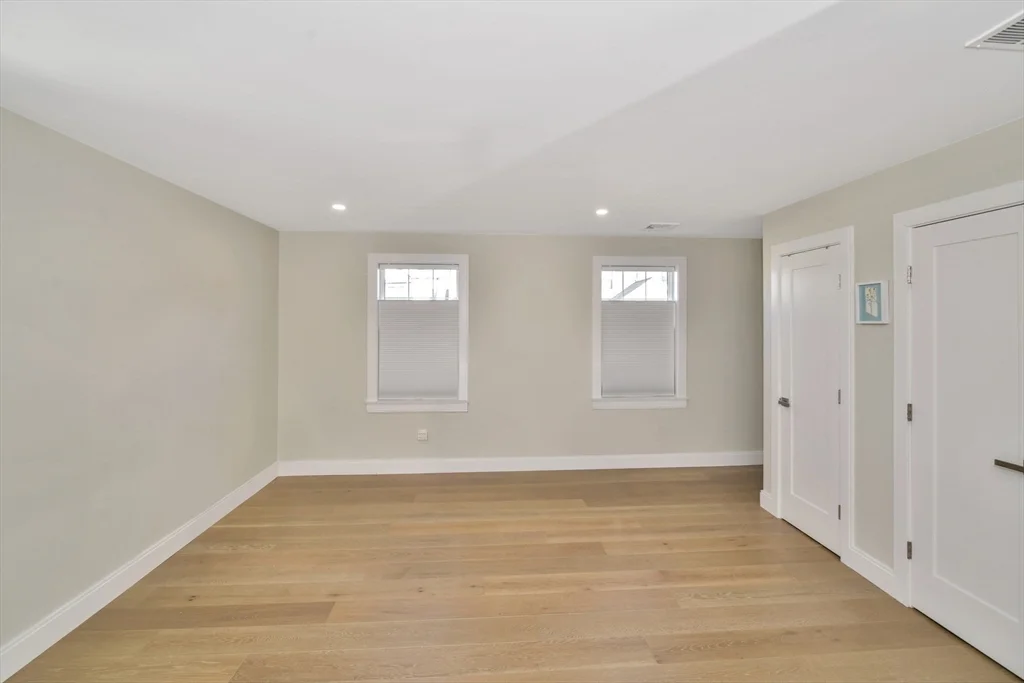 4 bed, 2 bath apartment for rent at 54 Williams Ave Unit A, Hyde Park — photo 8 of 29