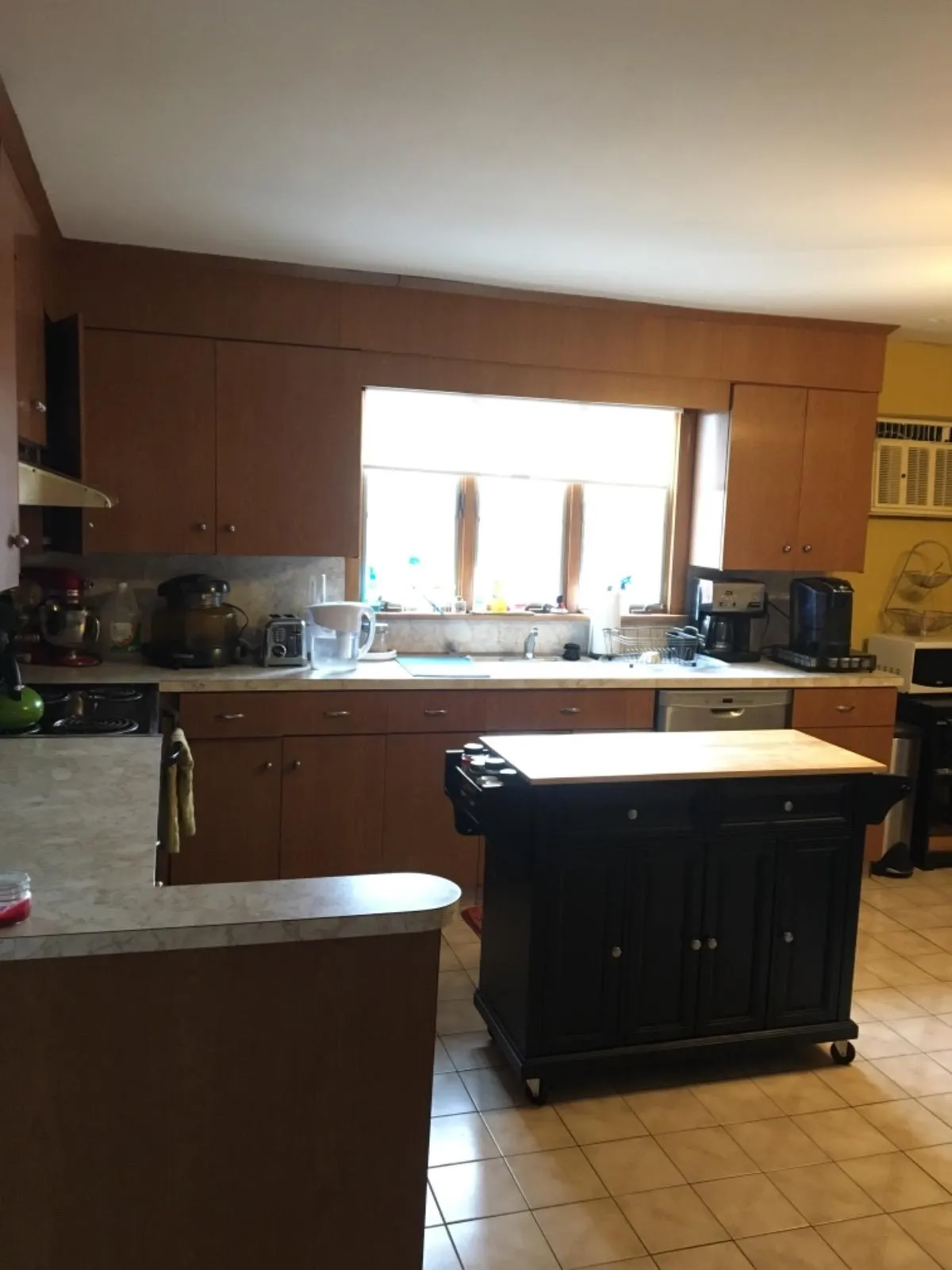 2 bed, 1 bath apartment for rent at 540 Main St Unit 2, South Medford — photo 6 of 13