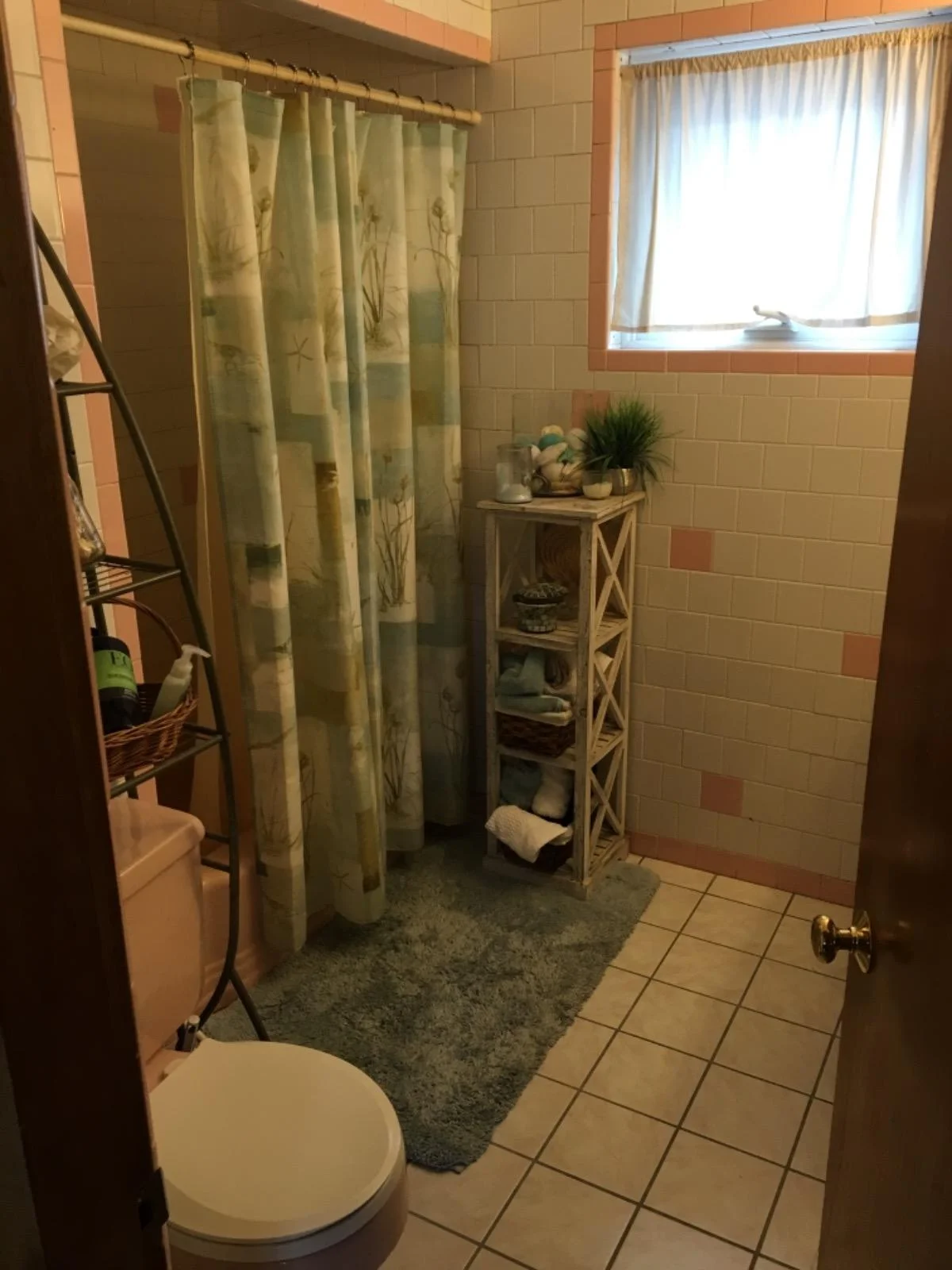 2 bed, 1 bath apartment for rent at 540 Main St Unit 2, South Medford — photo 12 of 13