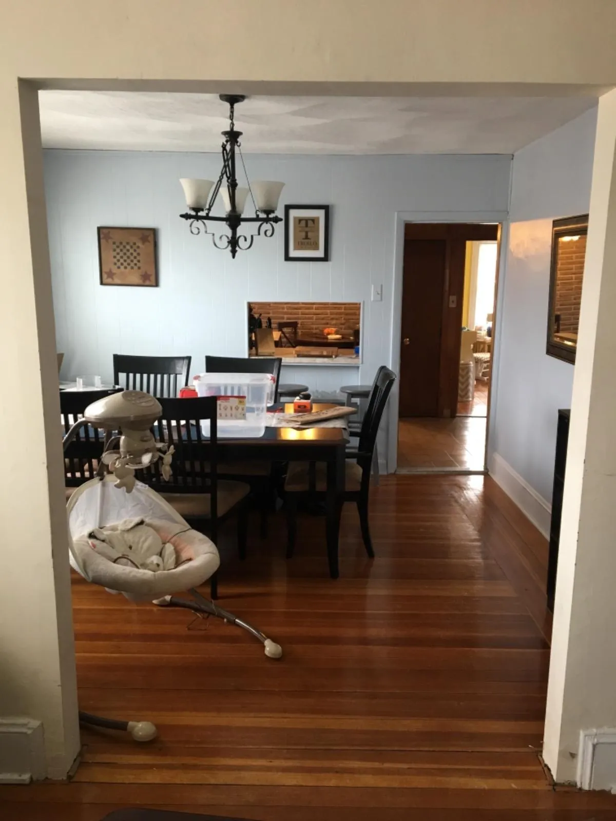 2 bed, 1 bath apartment for rent at 540 Main St Unit 2, South Medford — photo 1 of 13