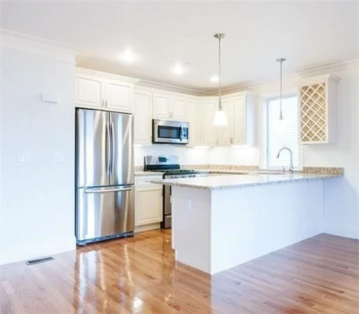 3 bed, 2 bath apartment for rent at 541 Sumner St Unit A, East Boston — photo 3 of 21