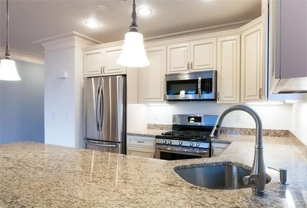 3 bed, 2 bath apartment for rent at 541 Sumner St Unit A, East Boston — photo 4 of 21