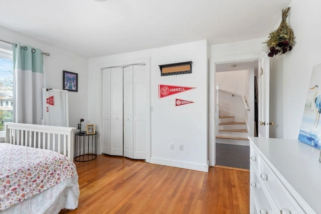 5 bed, 3 bath apartment for rent at 542 Commonwealth Ave Unit 542, Newton — photo 12 of 31