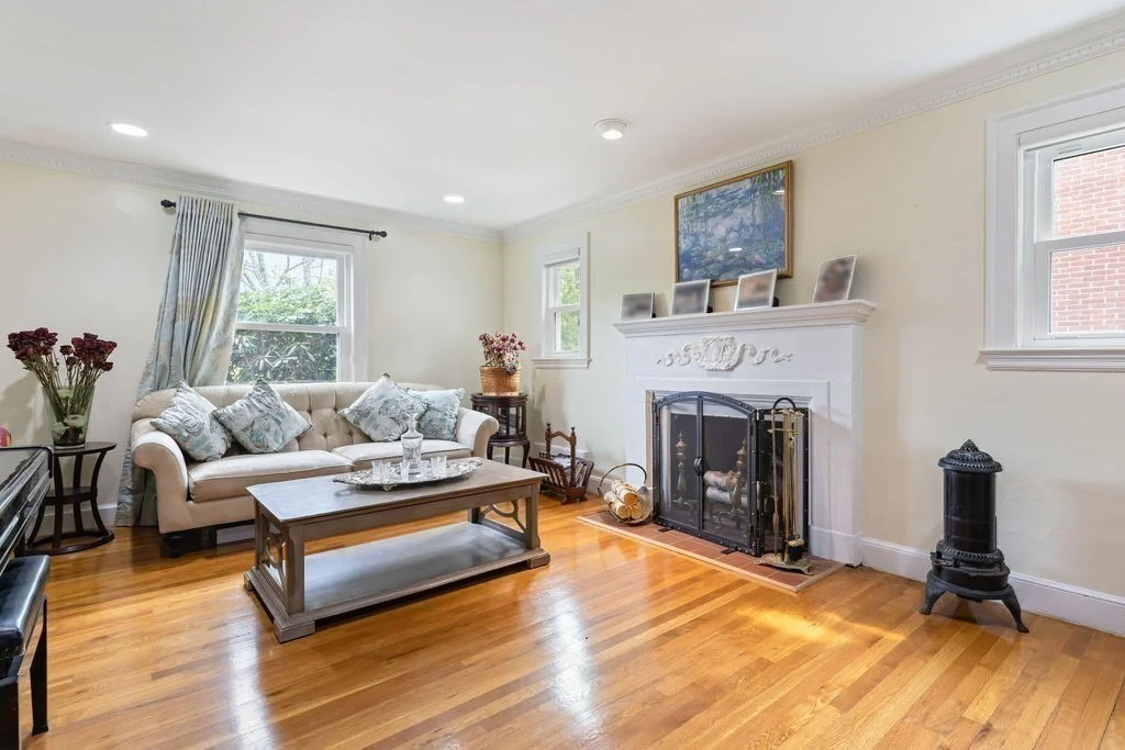5 bed, 3 bath apartment for rent at 542 Commonwealth Ave Unit 542, Newton — photo 10 of 31