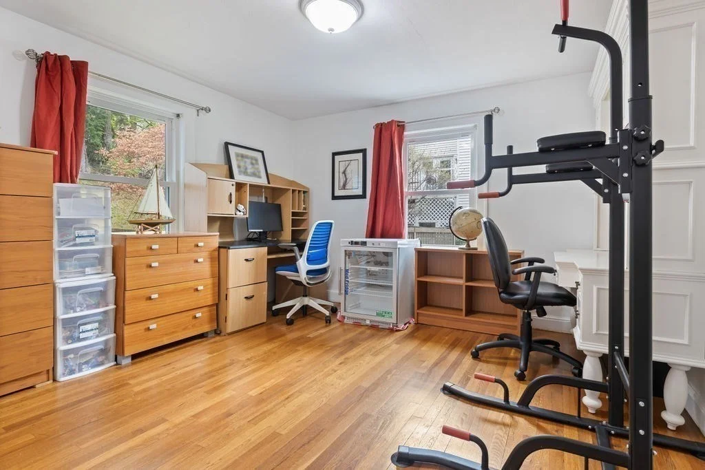 5 bed, 3 bath apartment for rent at 542 Commonwealth Ave Unit 542, Newton — photo 13 of 31