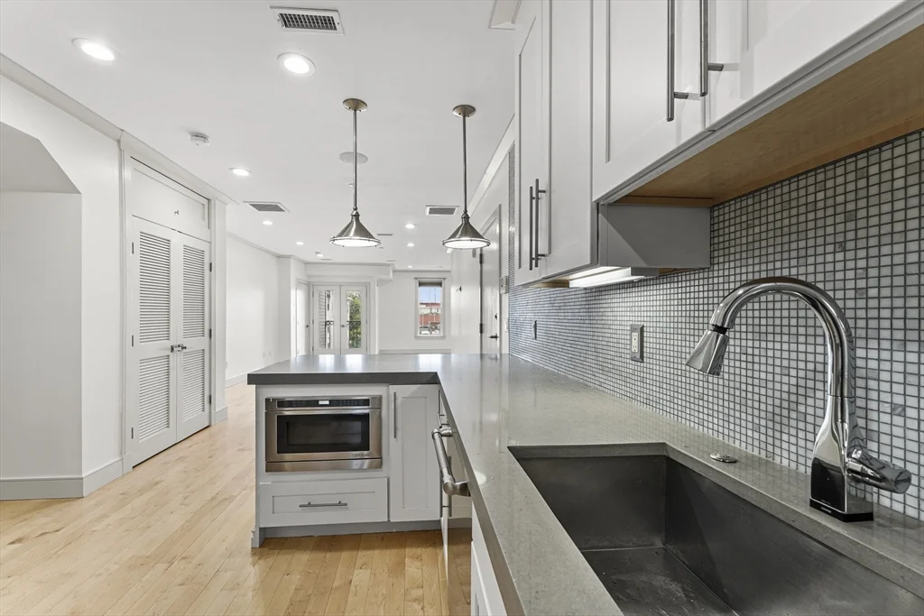 2 bed, 2 bath apartment for rent at 542 Dorchester Ave Unit 302, South Boston — photo 13 of 33