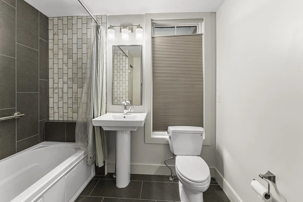 2 bed, 2 bath apartment for rent at 542 Dorchester Ave Unit 302, South Boston — photo 20 of 33