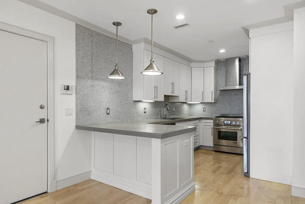 2 bed, 2 bath apartment for rent at 542 Dorchester Ave Unit 302, South Boston — photo 10 of 33